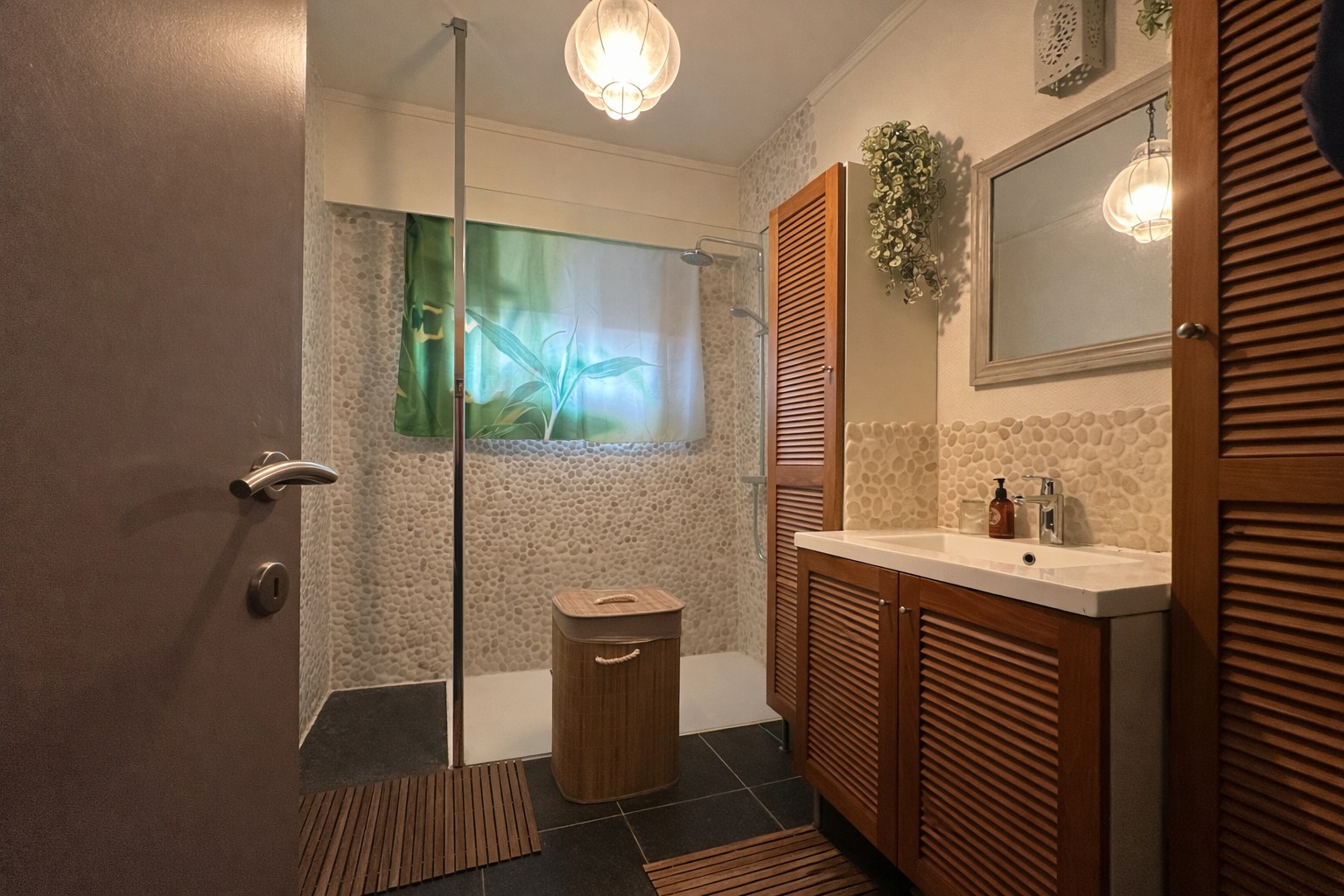 Vrijstaande woning met mooie tuin, perceel van 1158 m², Torhout. 