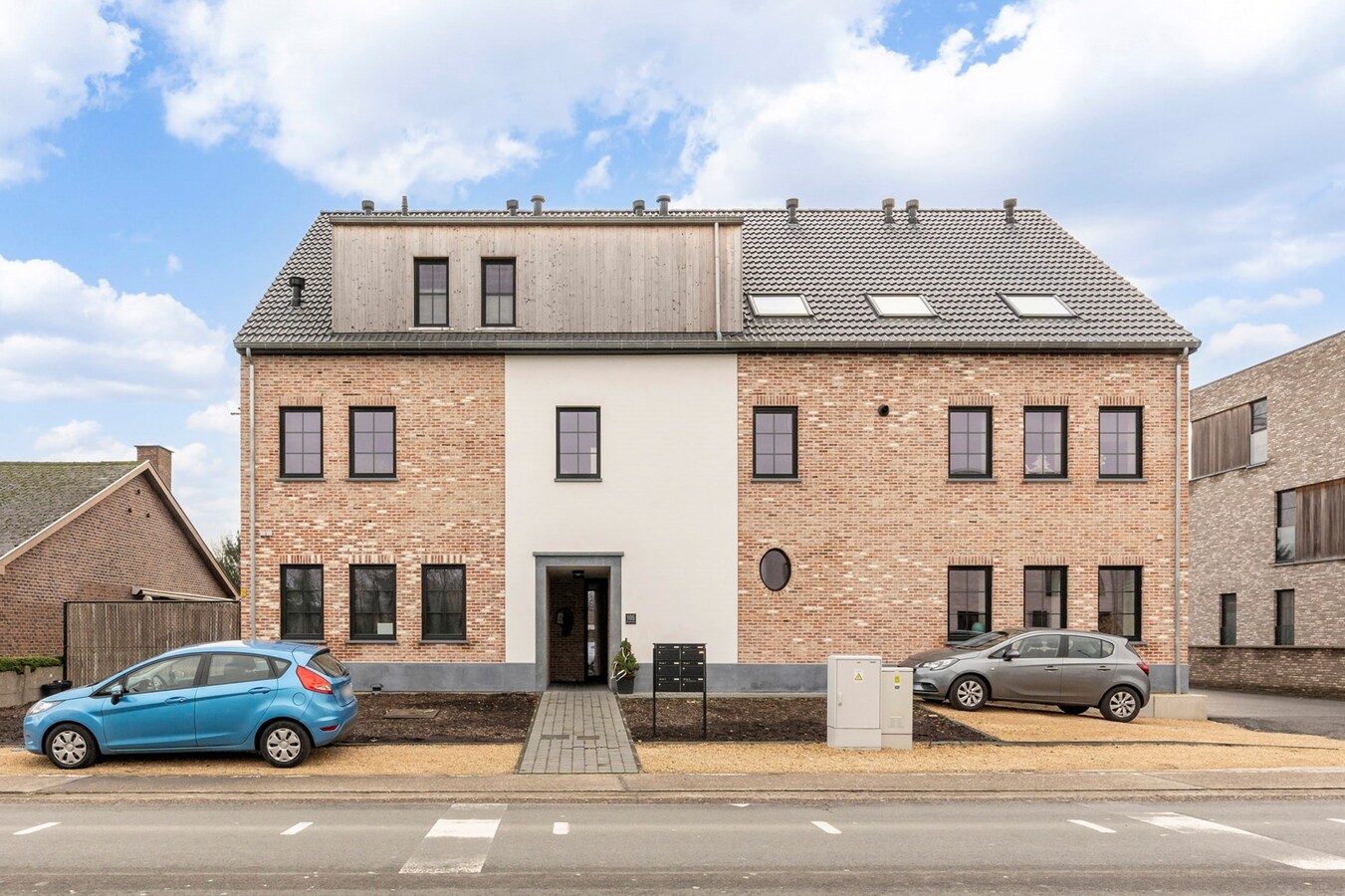 Mooi gelijkvloersappartement met 2 slaapkamers. 