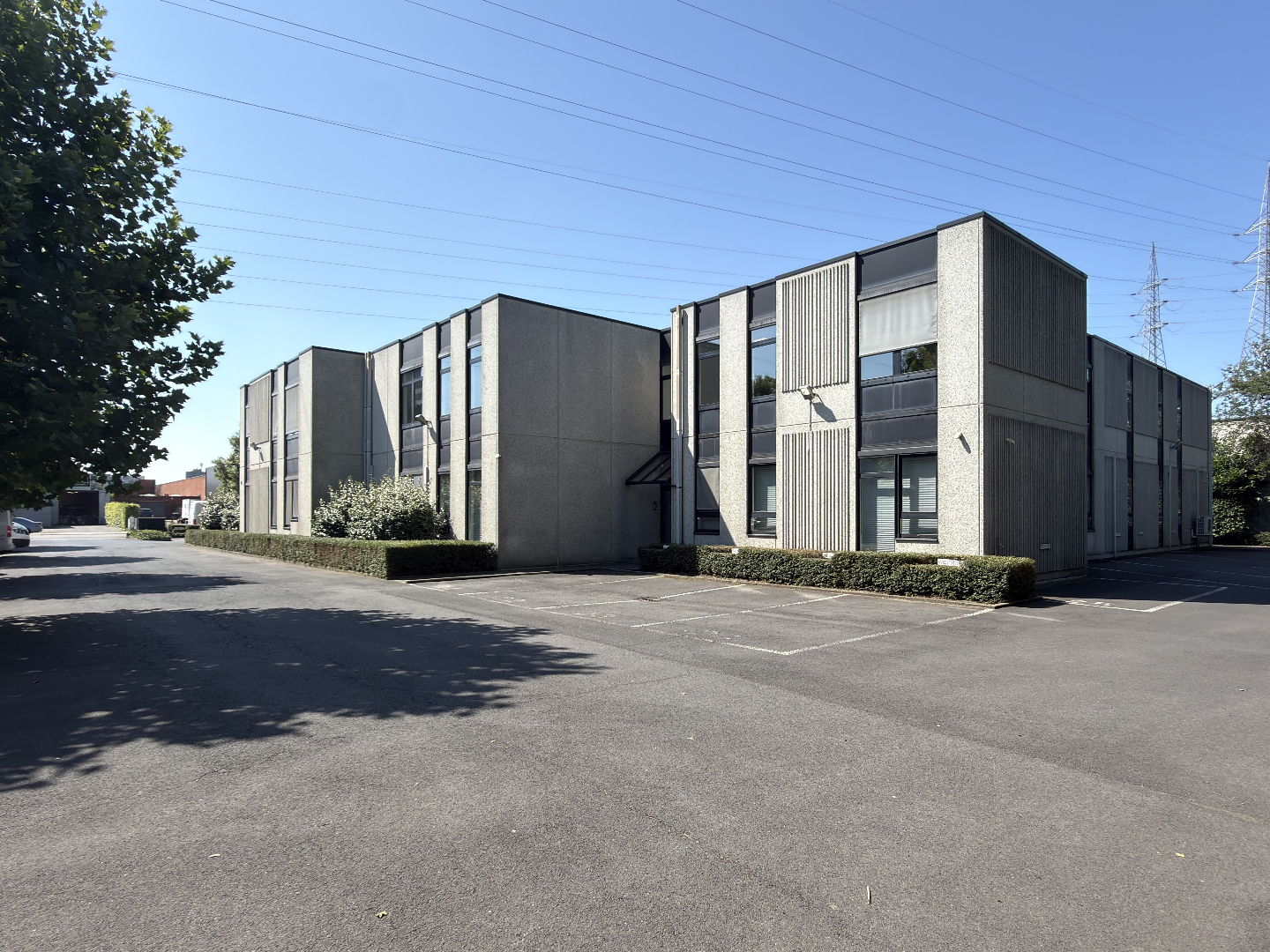 Budgetvriendelijke kantoren met parking te huur in Deurne