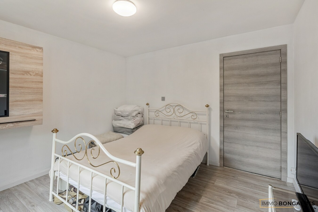 Gemeubeld appartement met 2 slaapkamers 