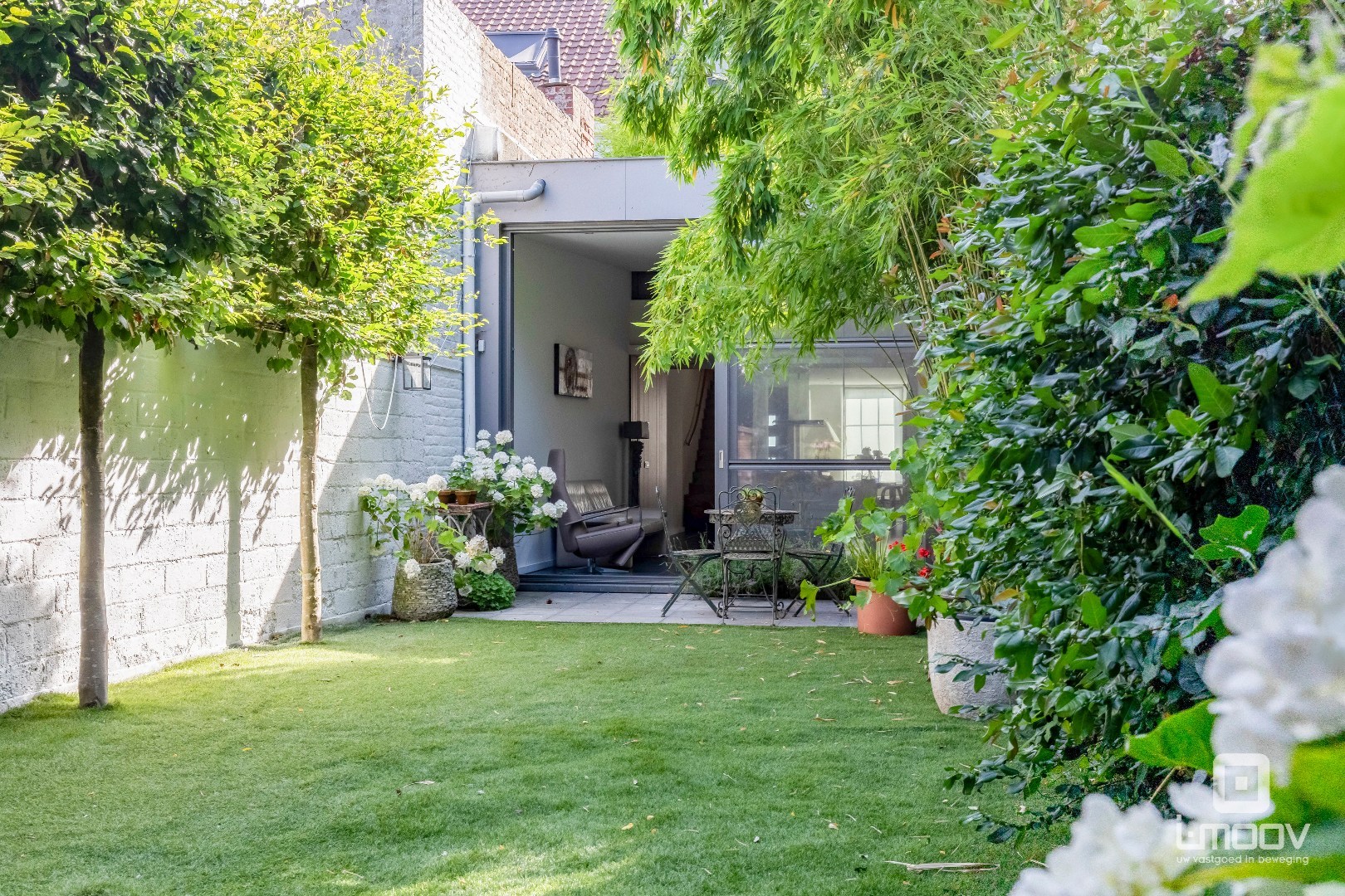 Architecturale woning met 3 slaapkamers te Zwijnaarde 