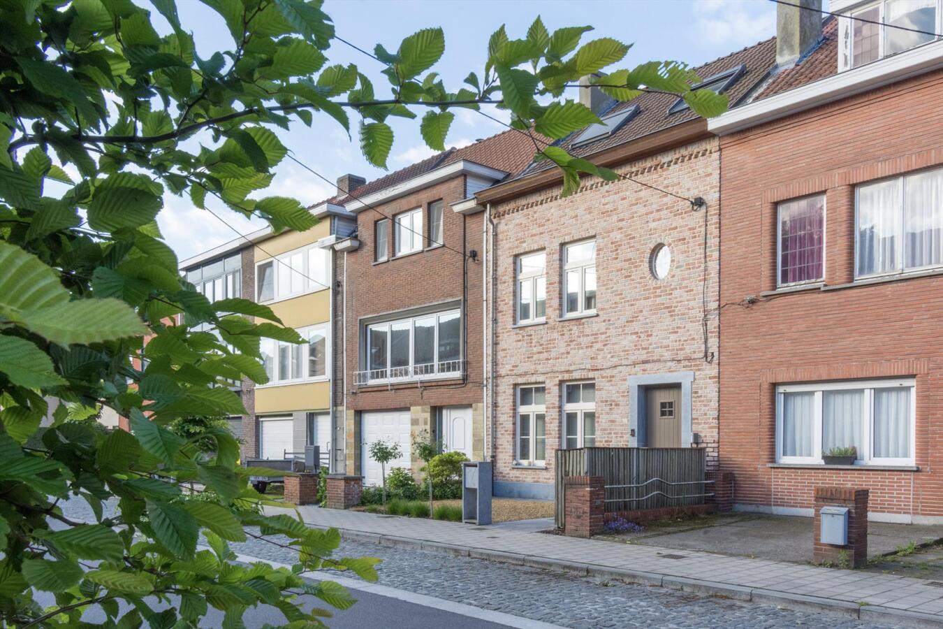 Instapklare woning met zonnige tuin op toplocatie 