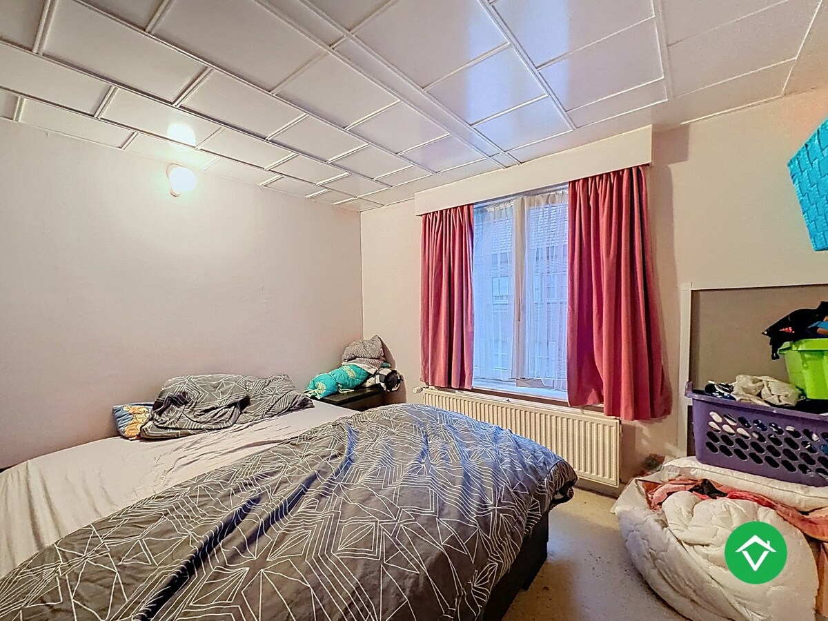 Ruime woning met 4 slaapkamers en terras te Ichtegem 