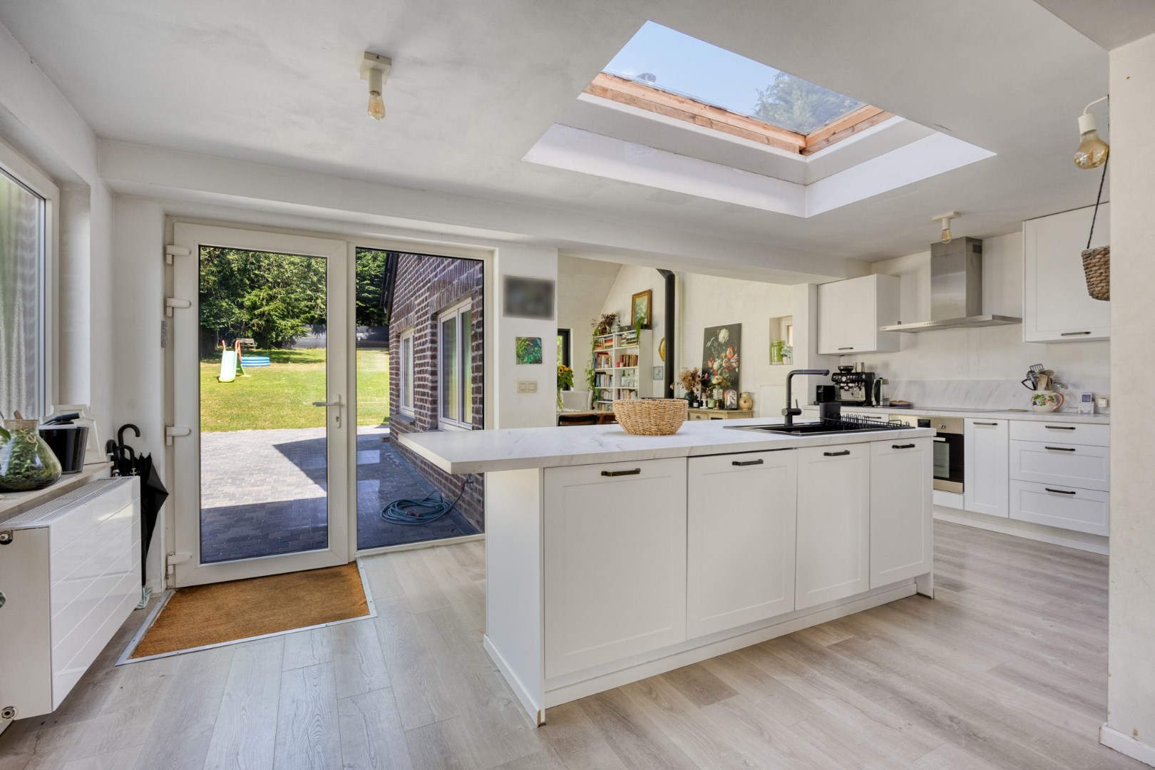 4 gevel VILLA met 3 slaapkamers + bureau, ruime tuin – 1652 ALSEMBERG (BEERSEL) 