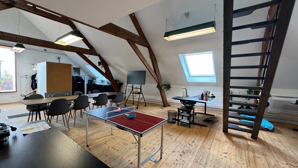 Kantoren en magazijn te huur in Eskimofabriek in Gent