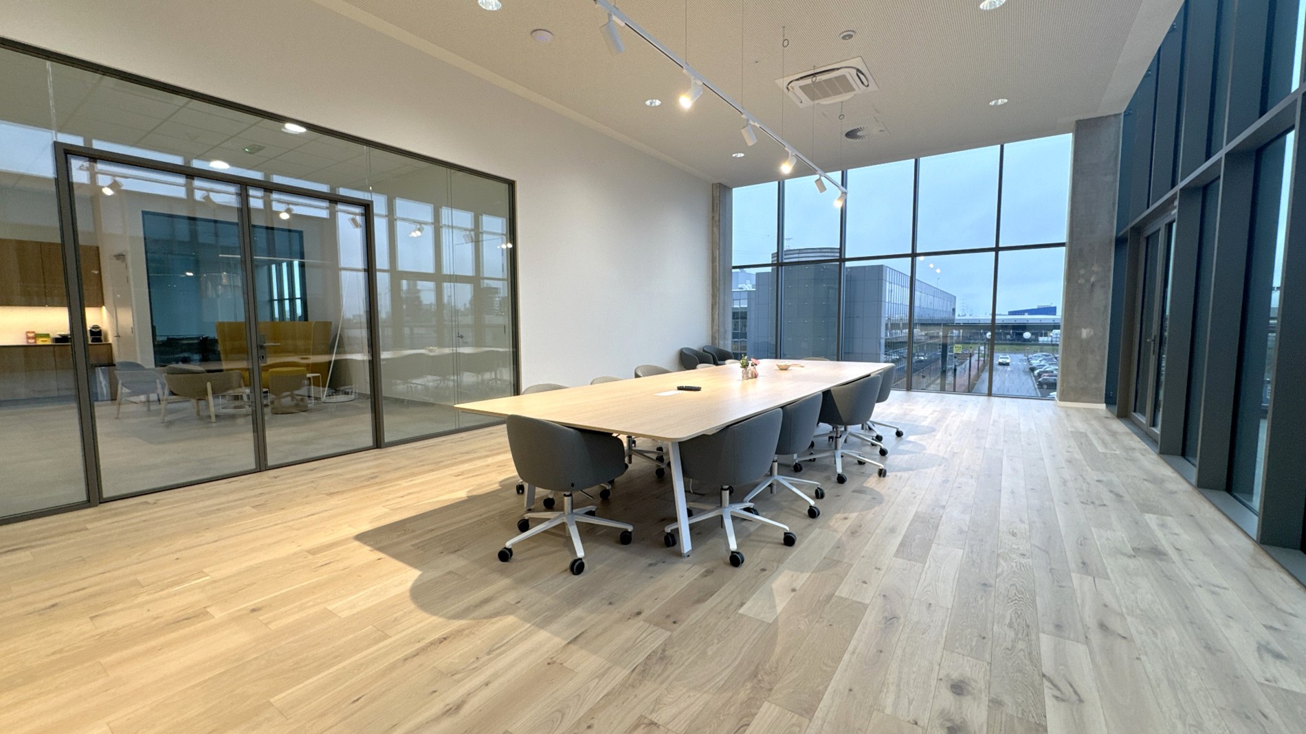 Nieuwbouw kantoor te huur aan E34 in Zwijndrecht