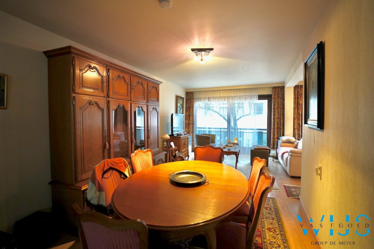 Praktisch appartement met 2 slaapkamers in hartje Evergem ! 