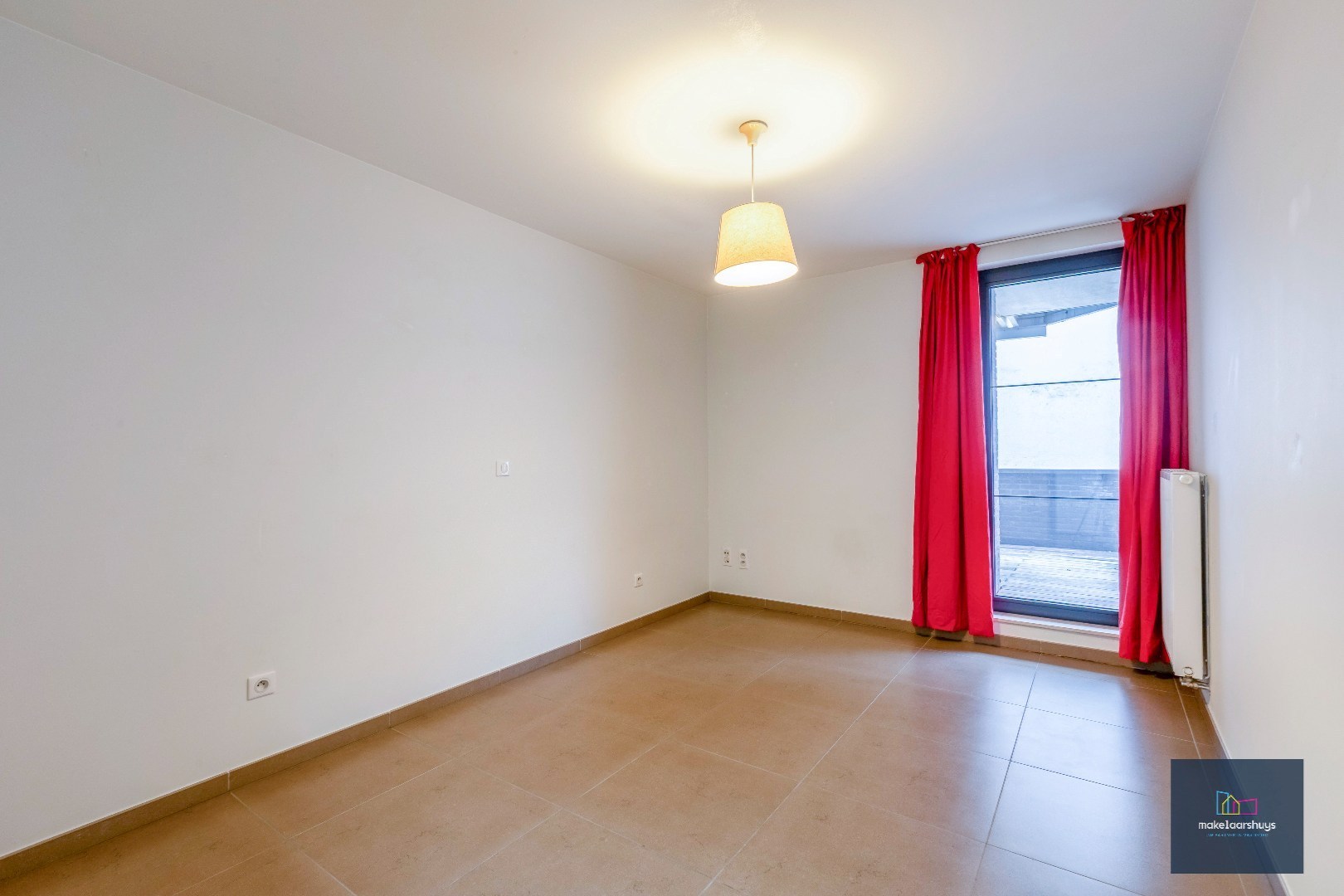 COMPROMIS IN OPMAAK 2slp. app. met schitterend terras in centrum Gent 