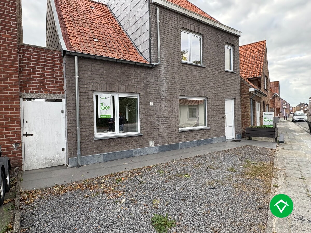 Halfopen bebouwing in Oudenburg (Ettelgem) met 4 slaapkamers en tuin 