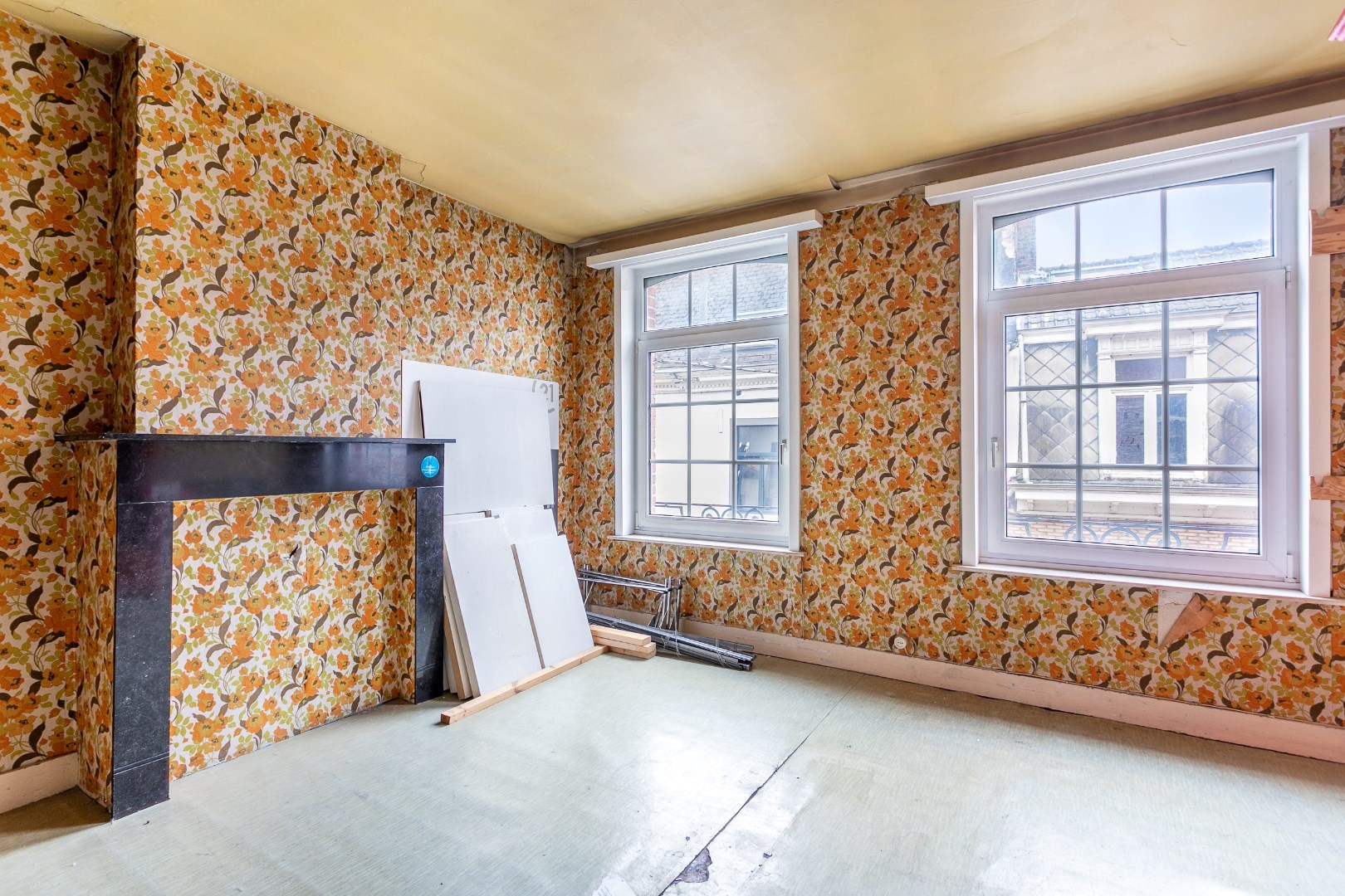 Handelshuis én appartement centrum Halle 