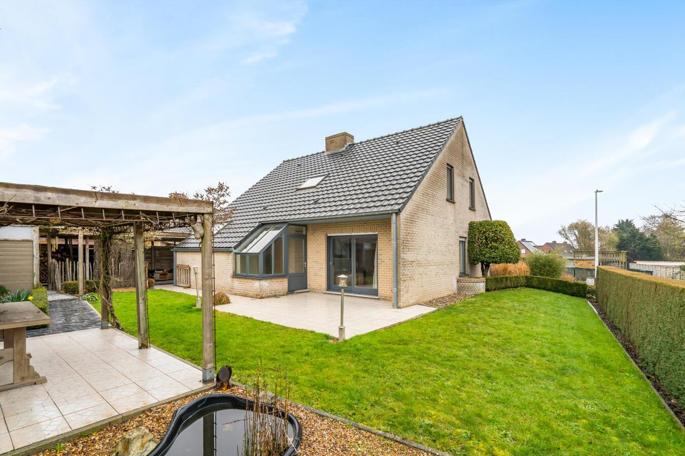 Gunstig gelegen, alleenstaande woning op een boogscheut van de Markt van Houthulst 