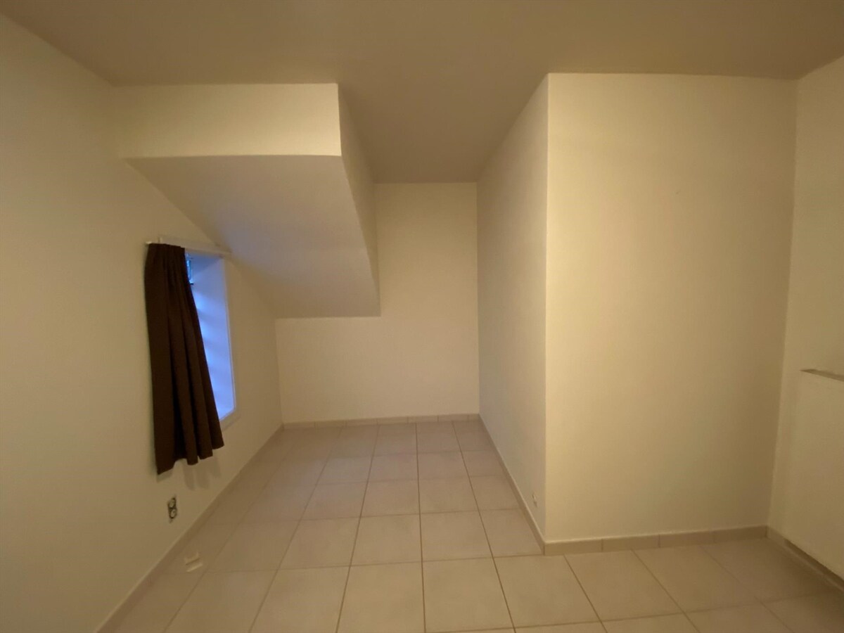 Verrassend ruime benedenwoning met tuin en garage 