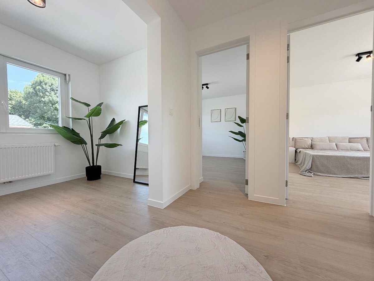 Prachtige gerenoveerde zeer ruime woning in een rustige wijk te  Gullegem ! *** NONO INSPIRED*** 