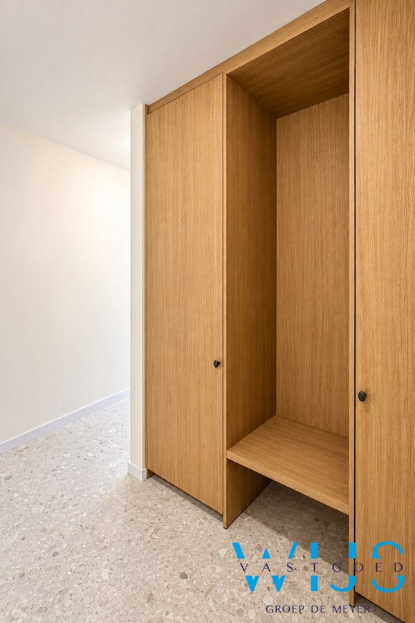 High-end gelijkvloers appartement met tuin te Lembeke ! 