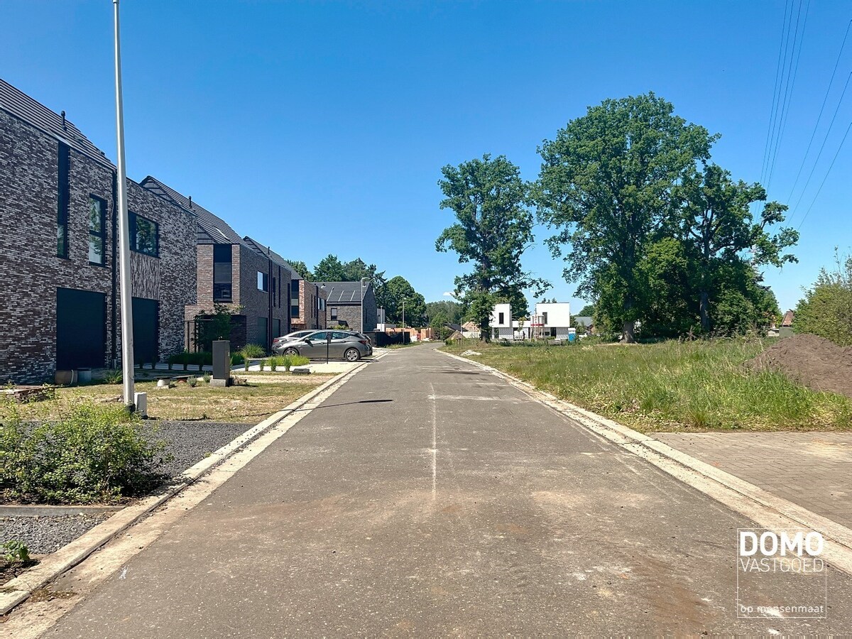 PROJECTGROND VAN 46A51CA TE ZONHOVEN 