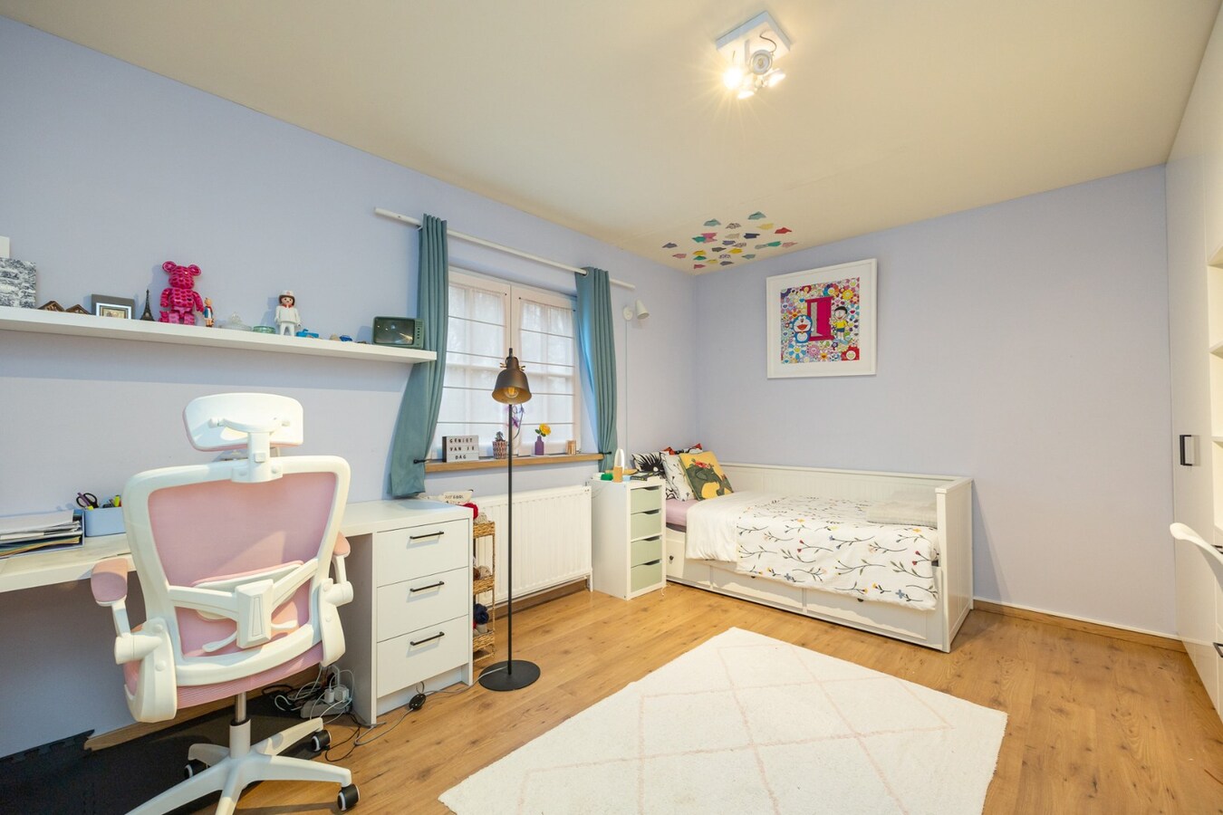 Charmante en ruime woning met zwembad en bijgebouw op toplocatie 