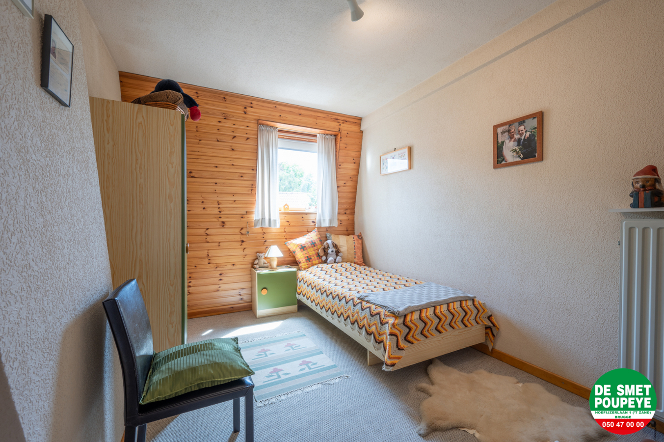 Verrassend ruime en goed onderhouden woning met ruime garage 