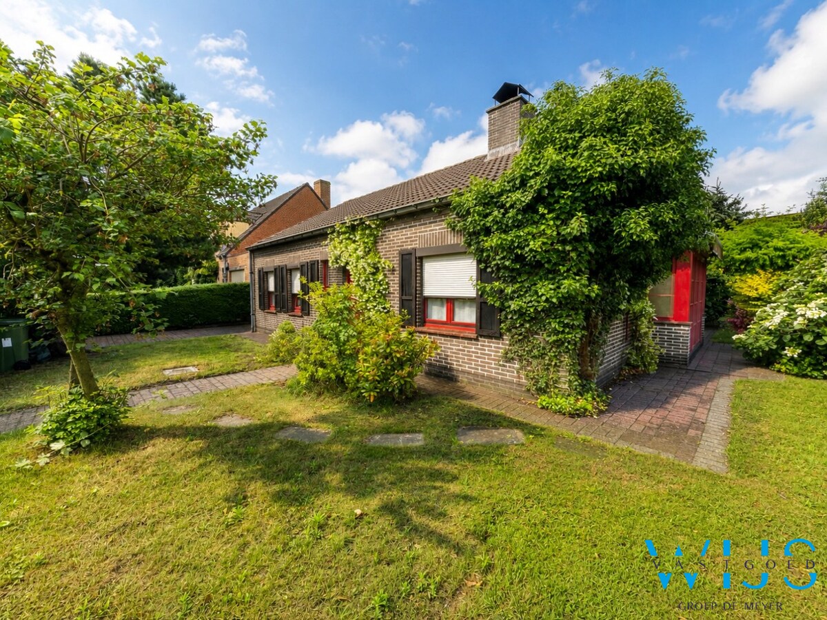 Rustig gelegen bungalow op toplocatie in Ertvelde met zonnige tuin ! 
