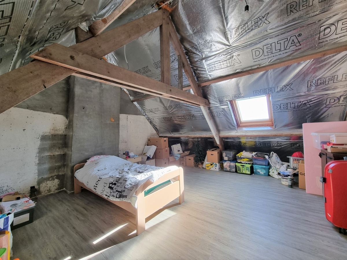 Leuke, volledige gerenoveerde woning met tuin - Roeselare 