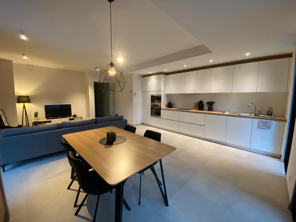 Nieuwbouw gelijkvloersappartement, vlakbij het centrum van Langemark 