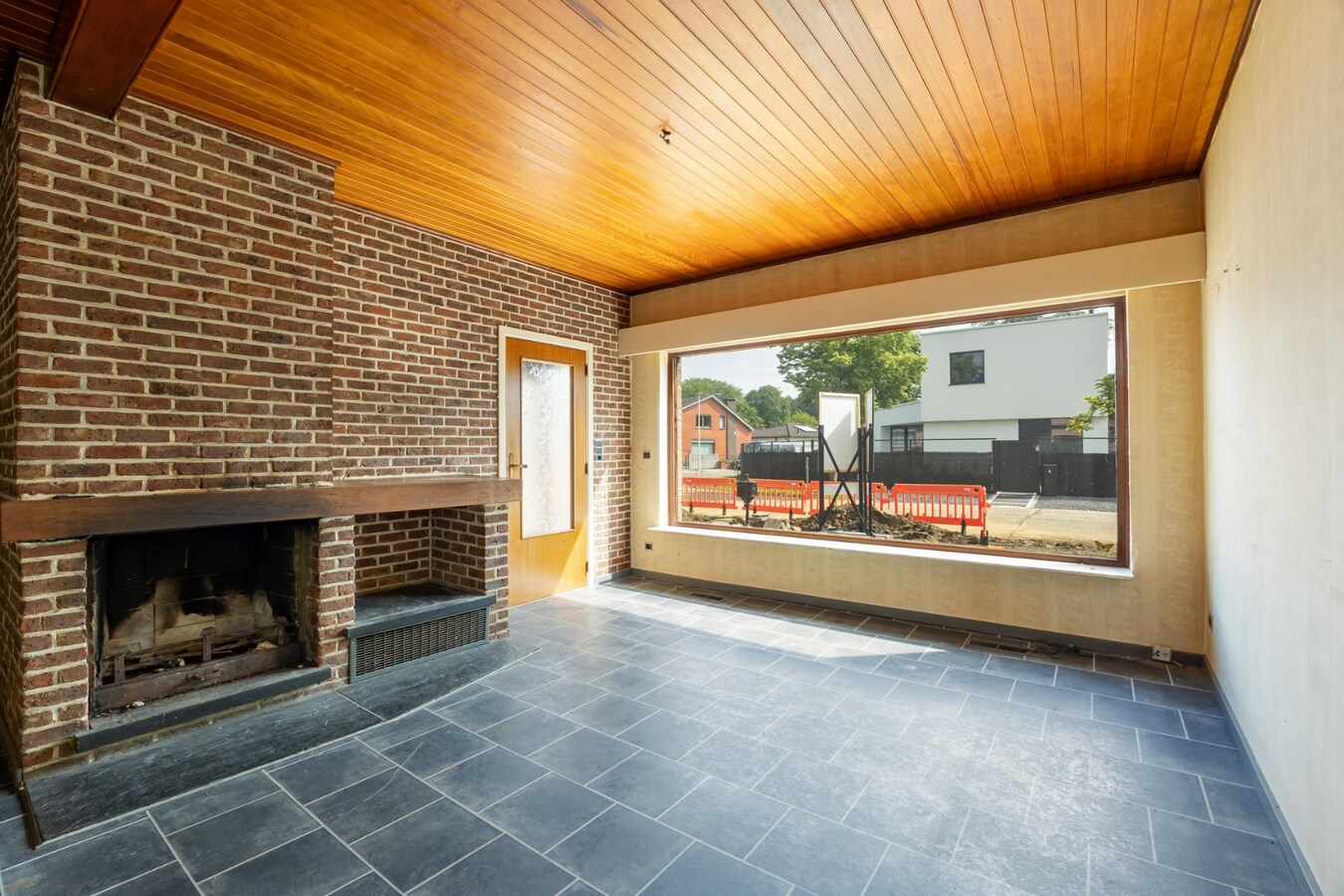 Charmante laagbouw woning met ruime tuin te Oelegem! 