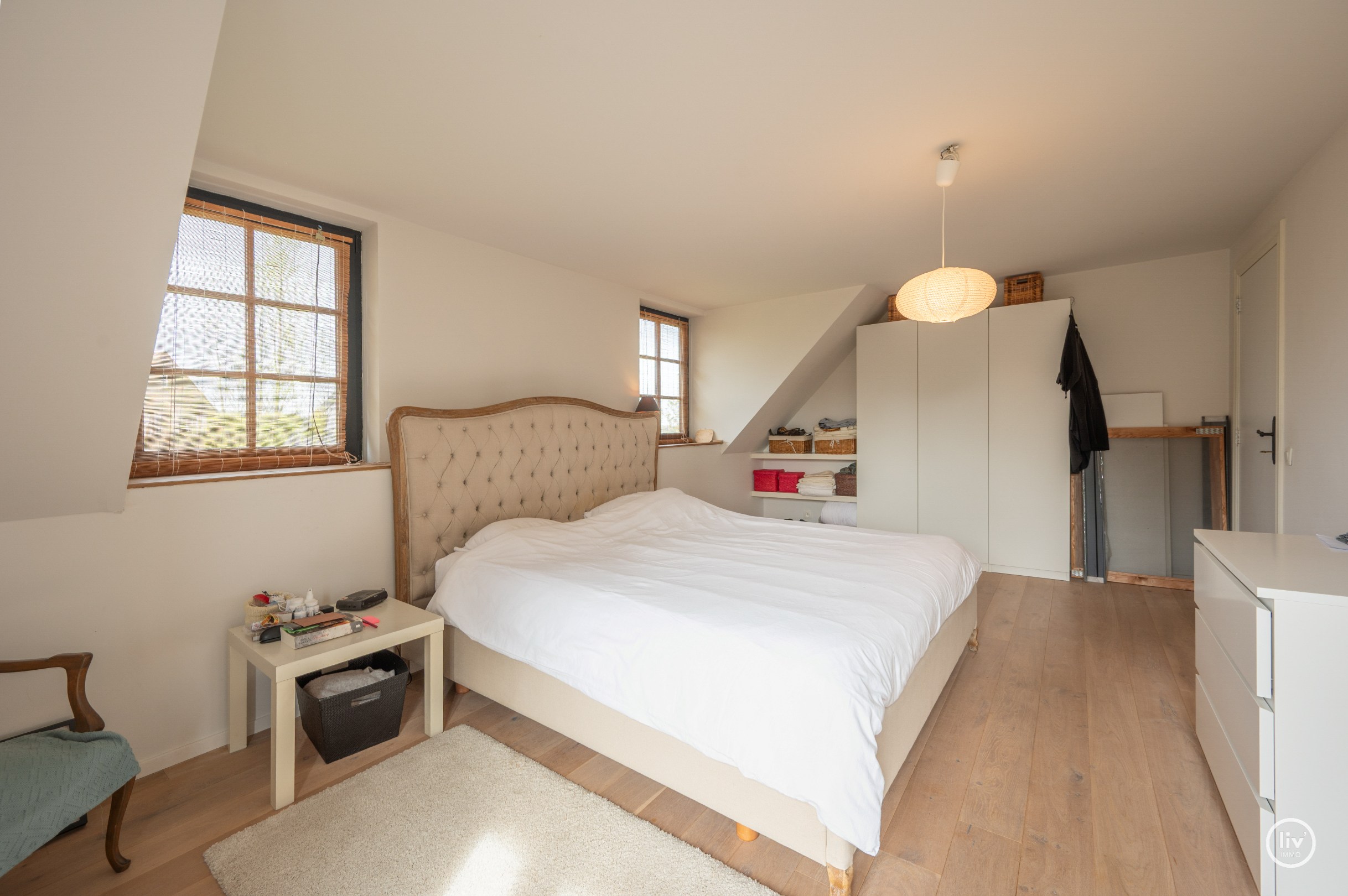 Prachtige vrijstaande villa rustig gelegen te Monikkendreef op een mooi perceel van 1000m2. 