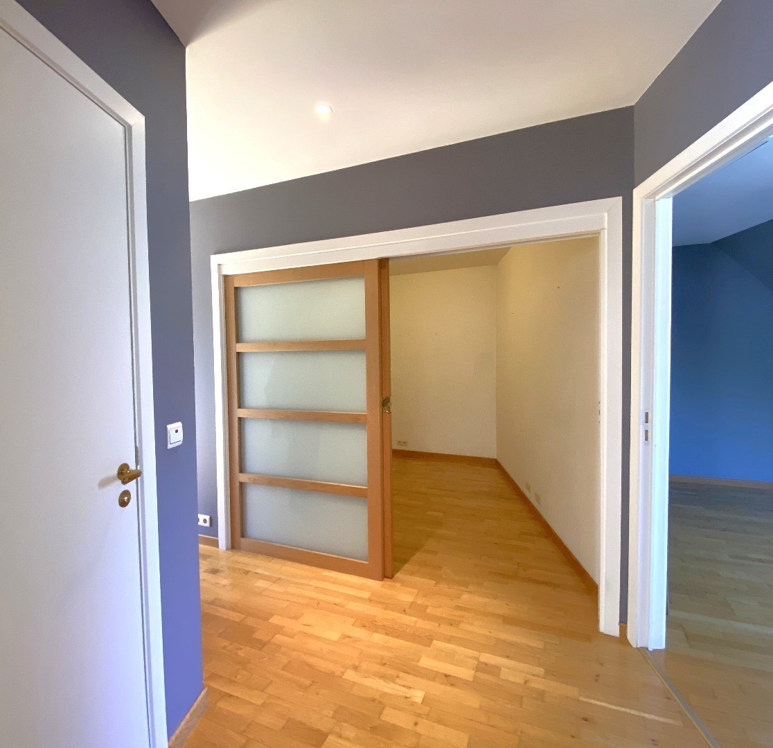 Stijlvol en ruim appartement (129 m²) in hartje Deerlijk met zonneterras! 