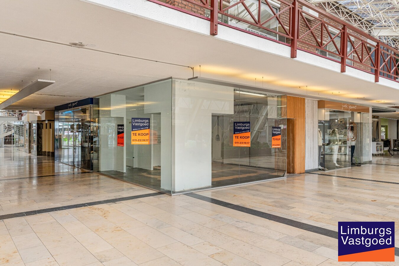 Commercieel uitstekend gelegen handelspand, 39m² 