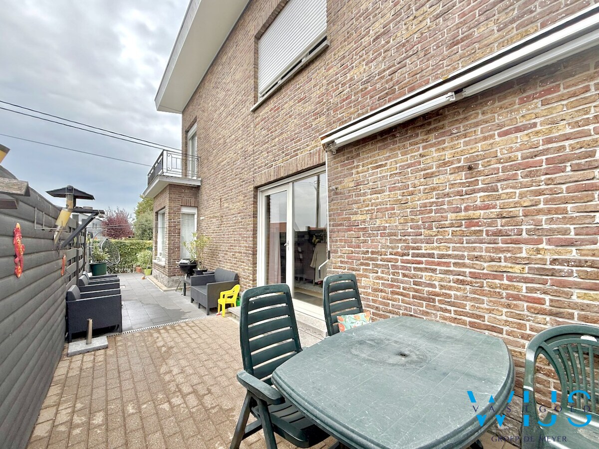 Woonhuis met loods te Sleidinge ! 