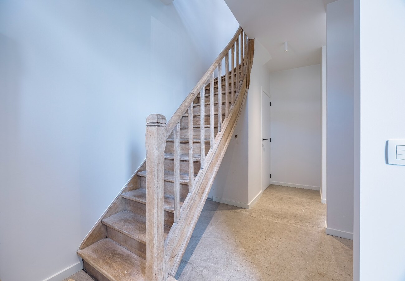 Top gerenoveerde en energiezuinige gezinswoning in het hart van Heist. 