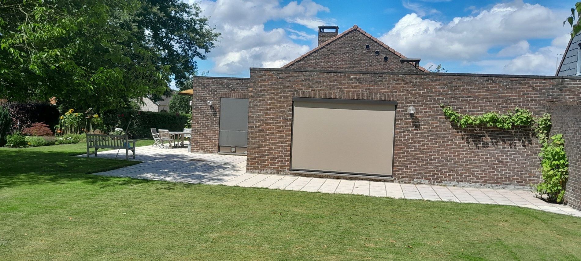 Ruime woning met 4 slaapkamers, tuin en garage in Opglabbeek. 