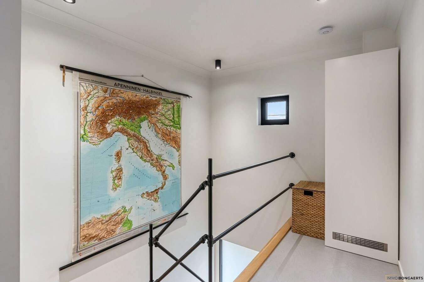 Ruime woning met 4 slaapkamers 