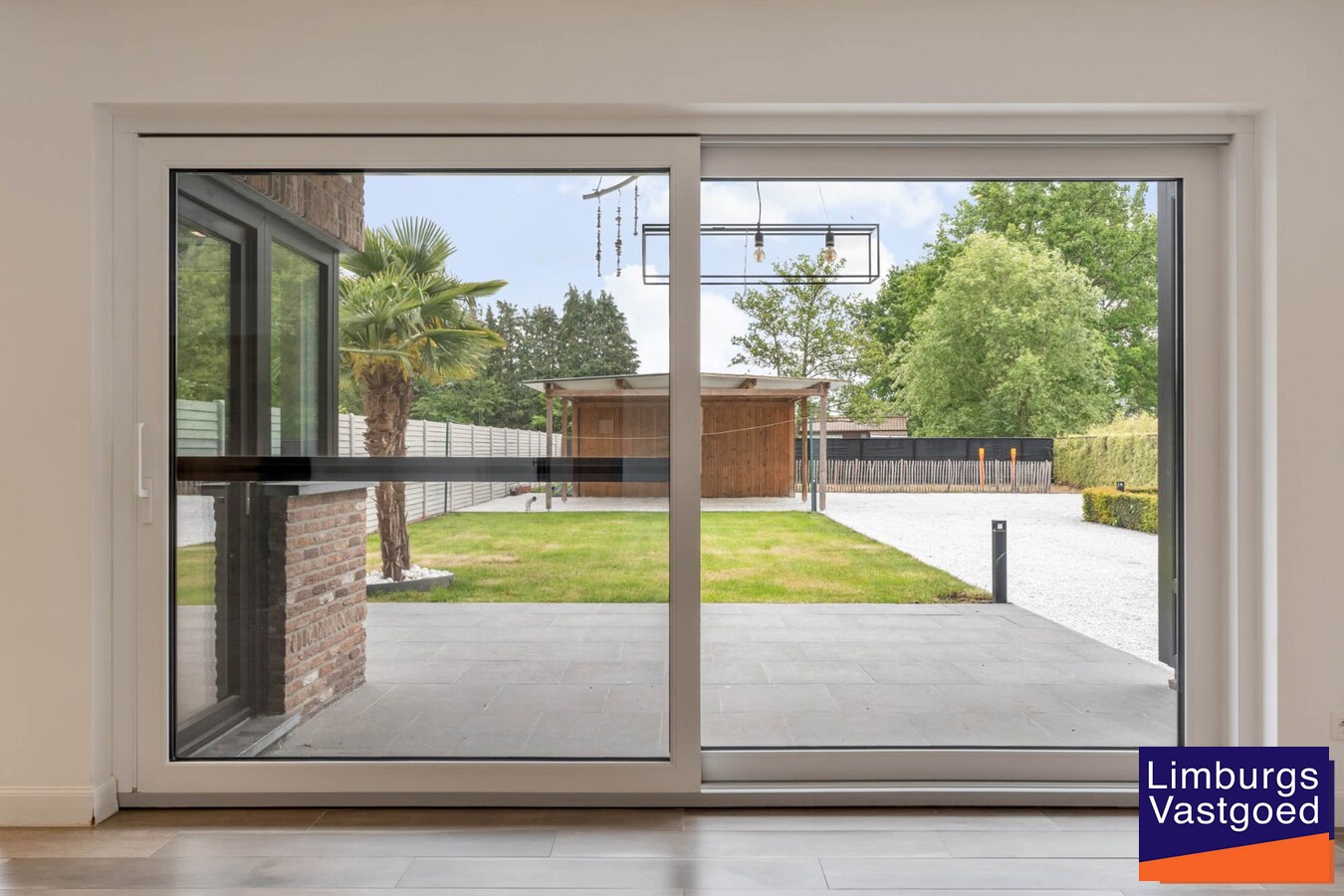 Exclusieve gezinswoning, 283m², 5 slpk, praktijkruimte op toplocatie 