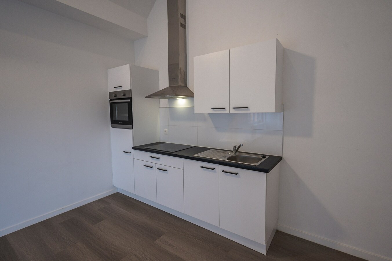 UNIEK KARAKTERVOL DAKAPPARTEMENT MET TERRAS 