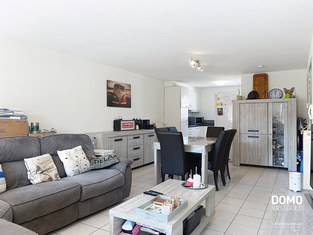 Ruim en lichtrijk duplex appartement met twee terrassen - inclusief 3 autostandplaatsen - EPC: B 