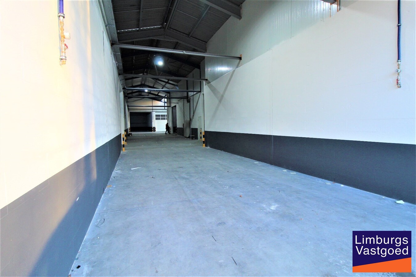 TRUDONIS - KMO UNIT 7 - 136 m² - sectionaal poort - nabij N79 