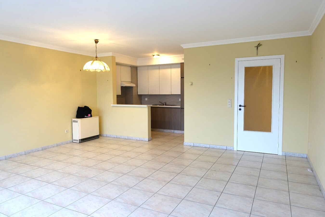 Ruim appartement met 2 slaapkamers te huur in Bredene 