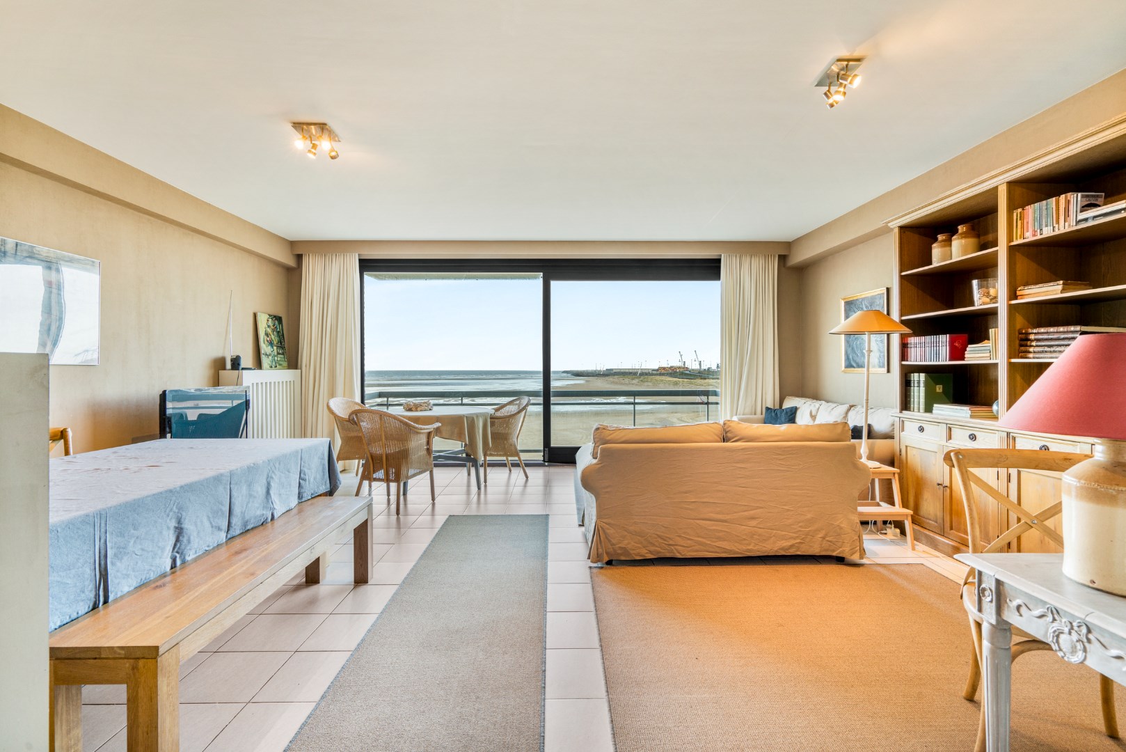 3 slaapkamer appartement met zeezicht 