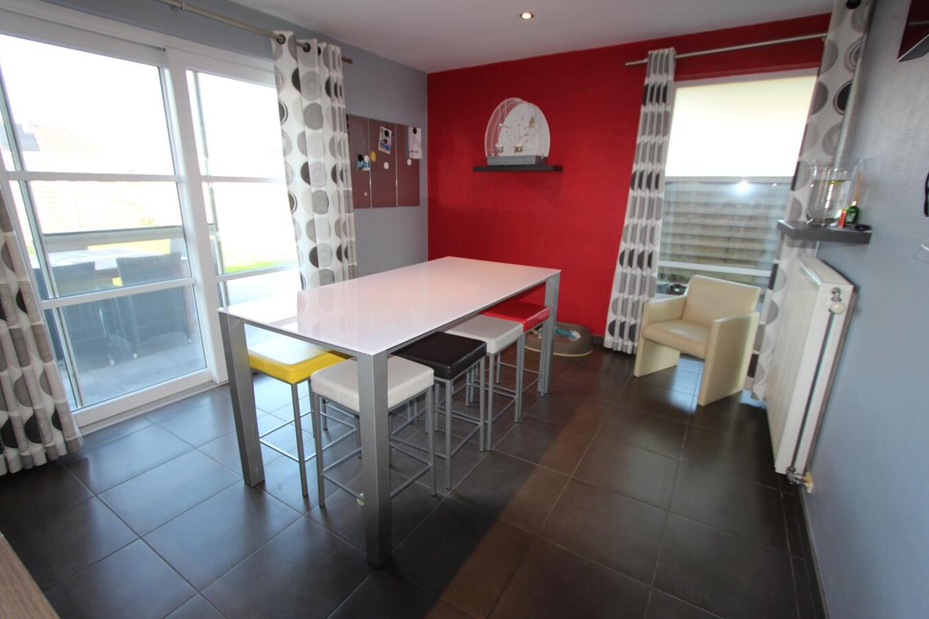 Alleenstaande woning met 5 slaapkamers te Koekelare 