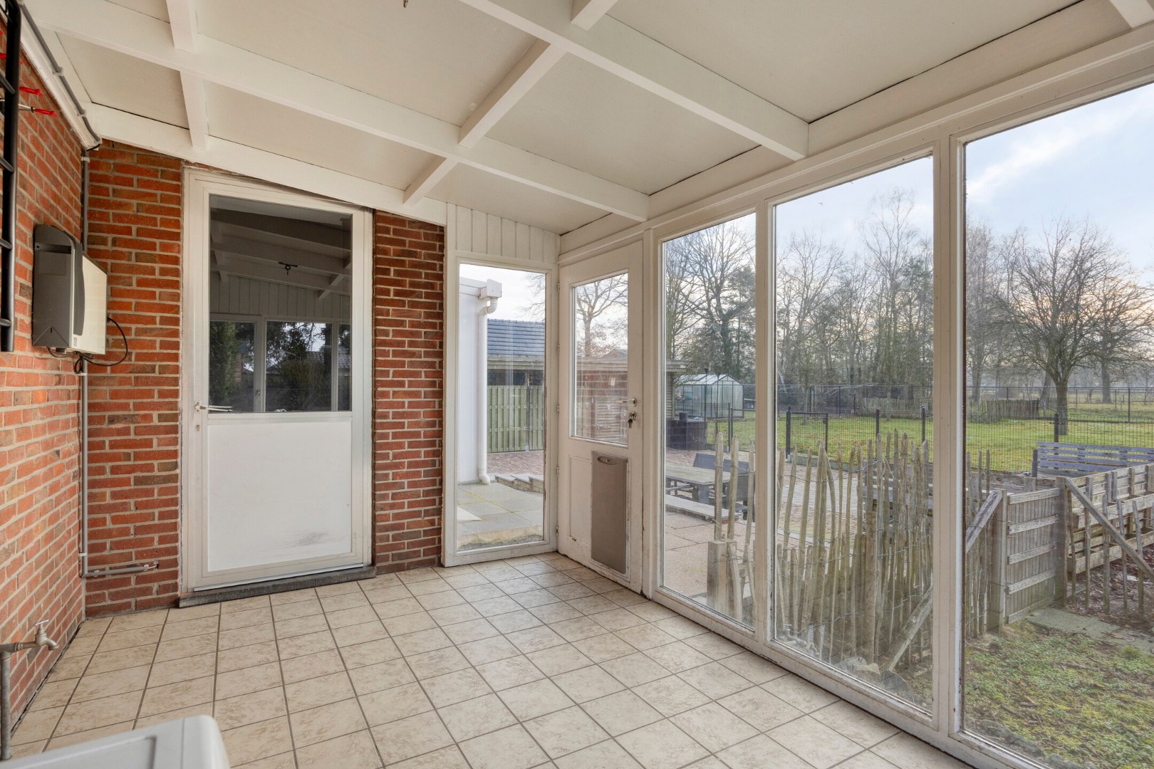 Charmante, instapklare gezinswoning met 4 slpk. op 18a 74ca in Lommel-Kerkhoven 