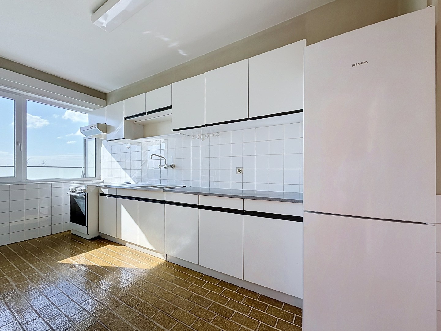 Fantastisch appartement op de 10de verdieping met adembenemend uitzicht en westgericht terras 