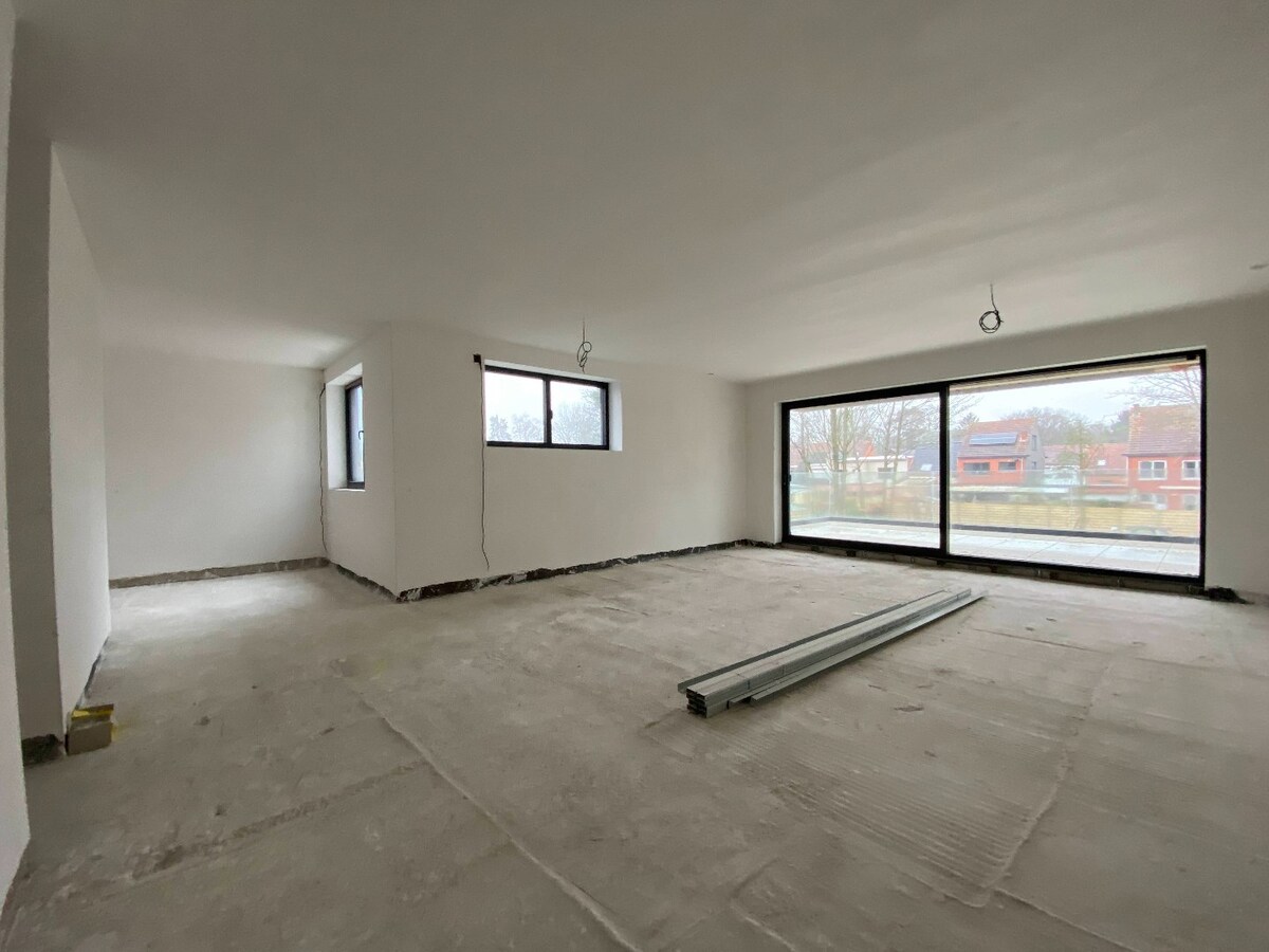 Luxueus én energieneutraal nieuwbouw villa-appartement  van 168 m² met 3 slaapkamers + 2 ondergrondse staanplaatsen + ruime kelder in kleine residentie te Schilde 