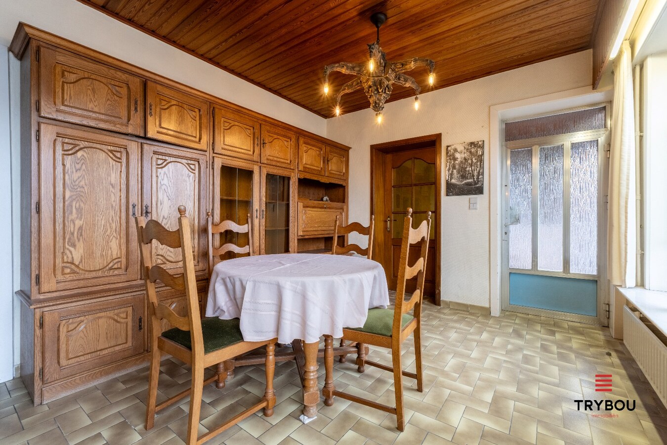 Te koop ; groot perceel, 1126 vierkante meter, met woning te Houthulst 