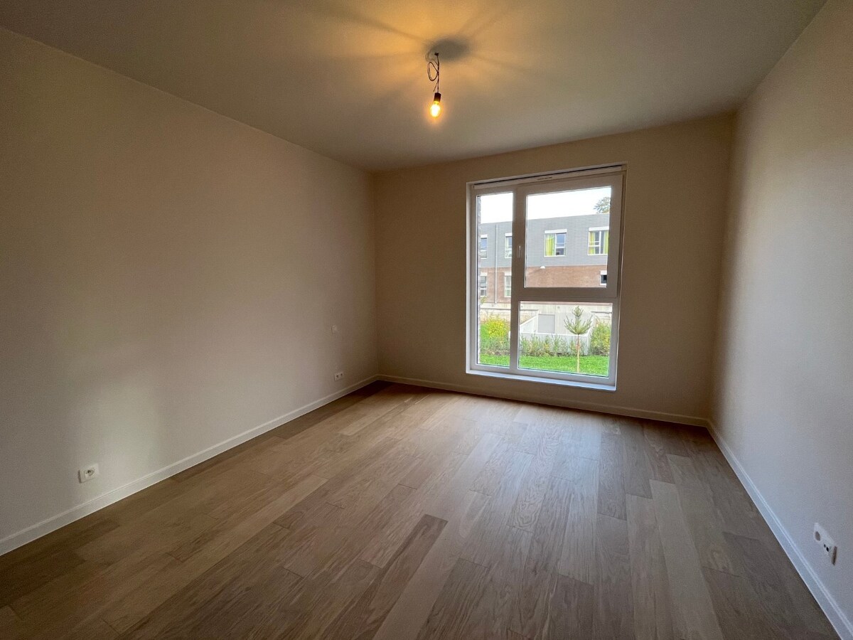 Recent appartement met zicht op het Egmontpark. 