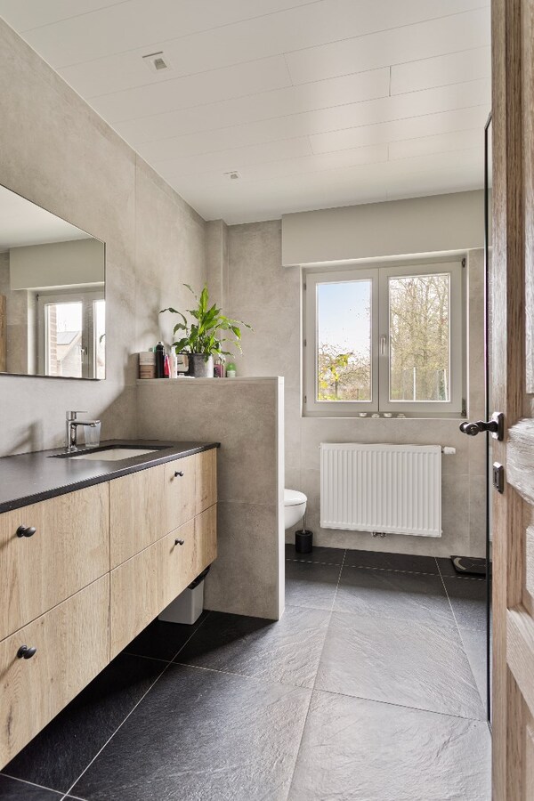 Gerenoveerde woning in het centrum van Moregem 