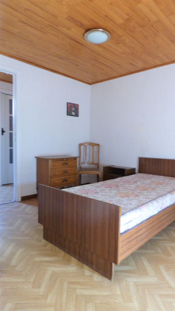 Charmante en verrassend ruime halfopen woning te Kuurne 