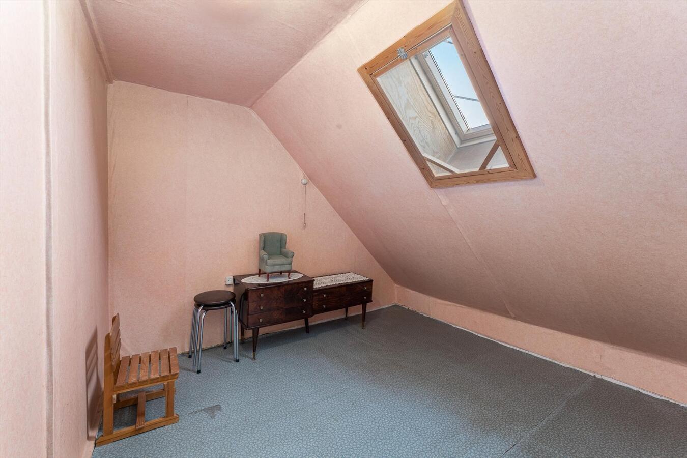 Alleenstaande woning met 3 slaapkamers te Koekelare 