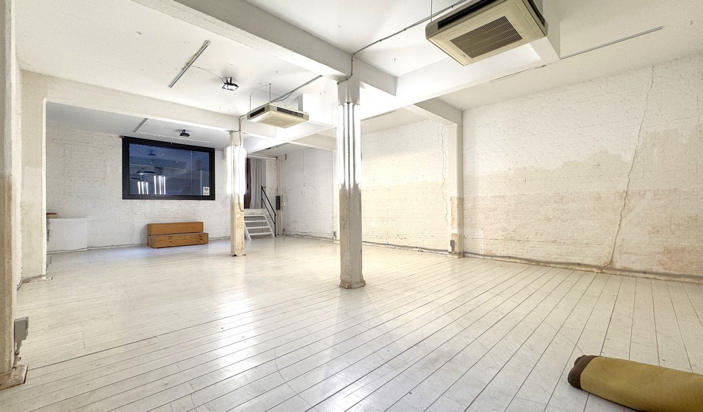 Kantoor in loftstijl te huur aan Ijzerlaanbrug te Antwerpen