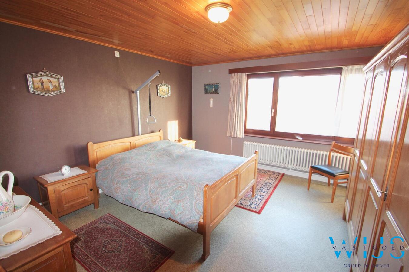 Zeer degelijk woonhuis op een ruim rustig perceel te Bassevelde ! 