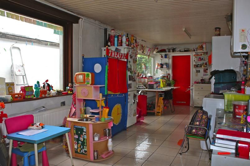 Levendige, heel charmante gezinswoning met terras en tuin 